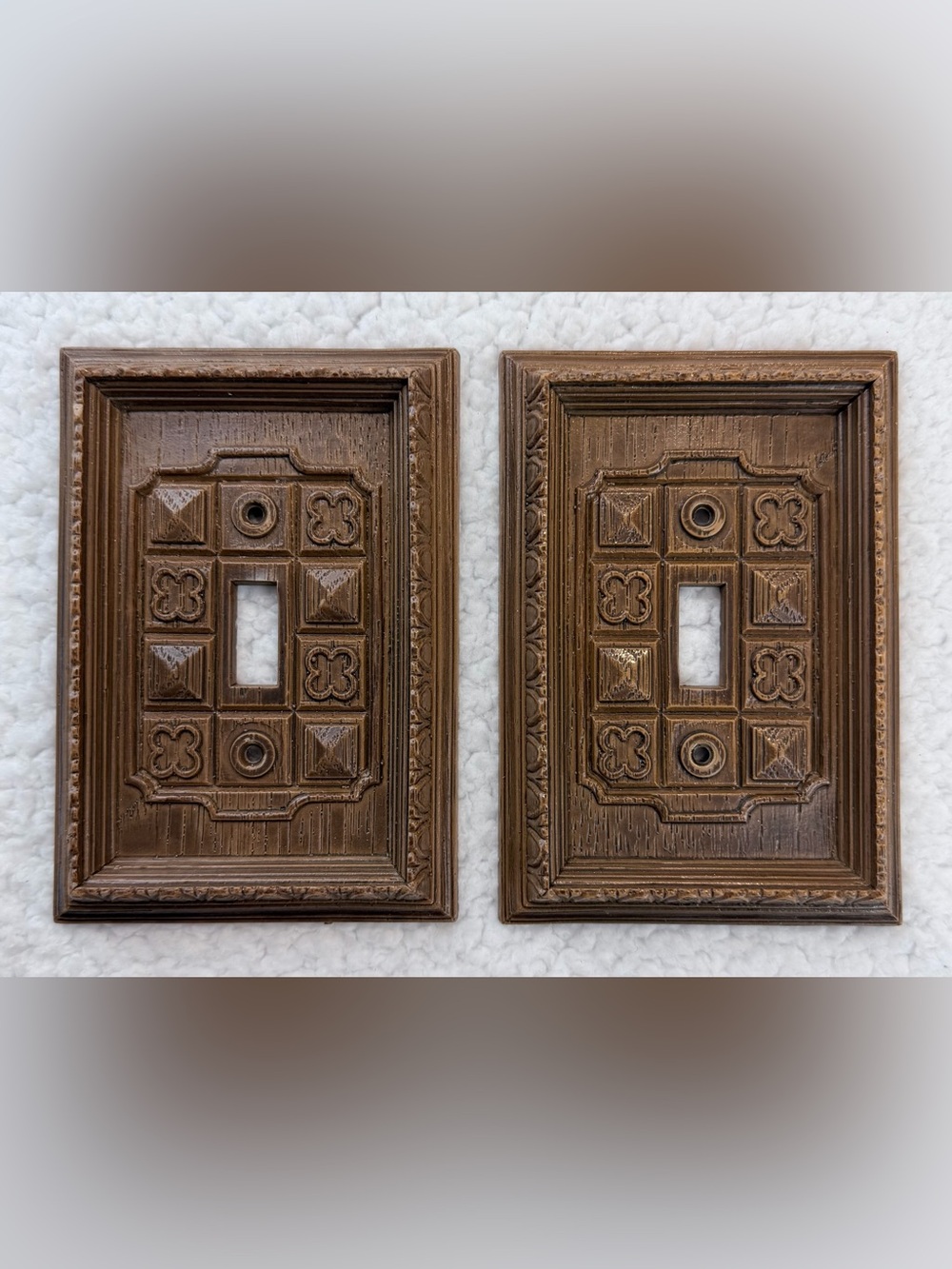 (VTG) AMERTAC • 2-Piece Brown Faux Wood Decorative Light Switch Cover Plates, OS - Picture 2 of 13